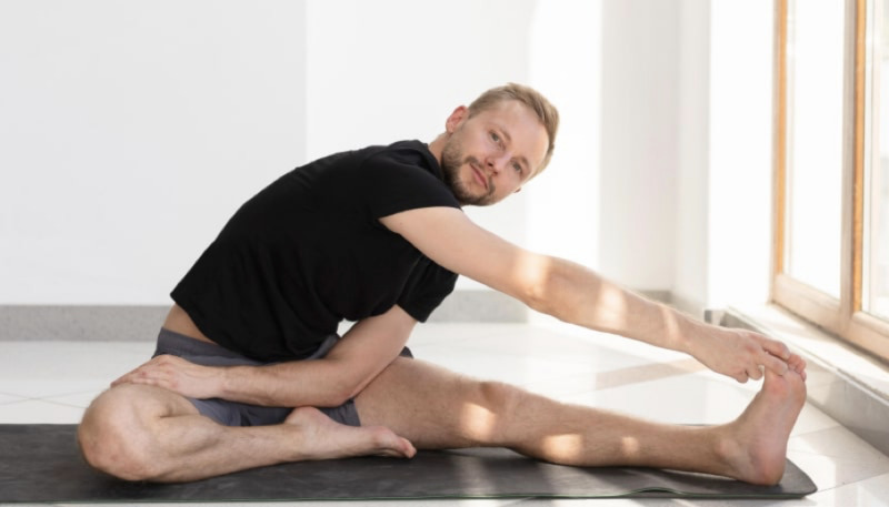 Dehnübungen für Cool-Down nach dem Sport